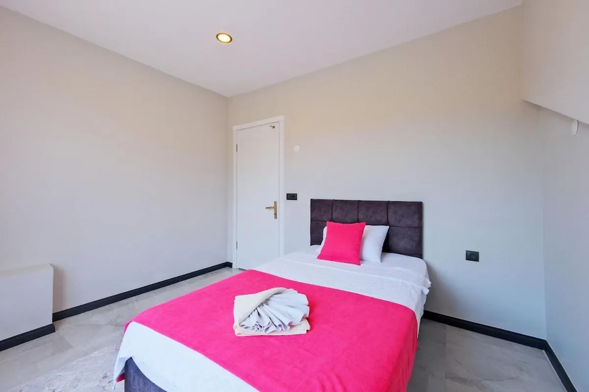 Holiday Villa With Pool - Fethiye