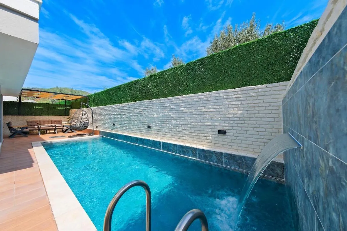 Holiday Villa With Pool - Fethiye