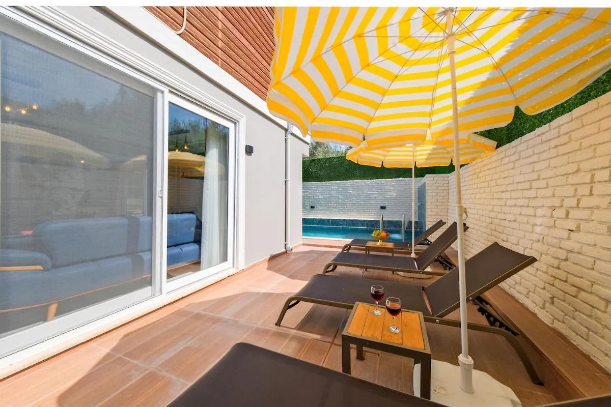 Holiday Villa With Pool - Fethiye