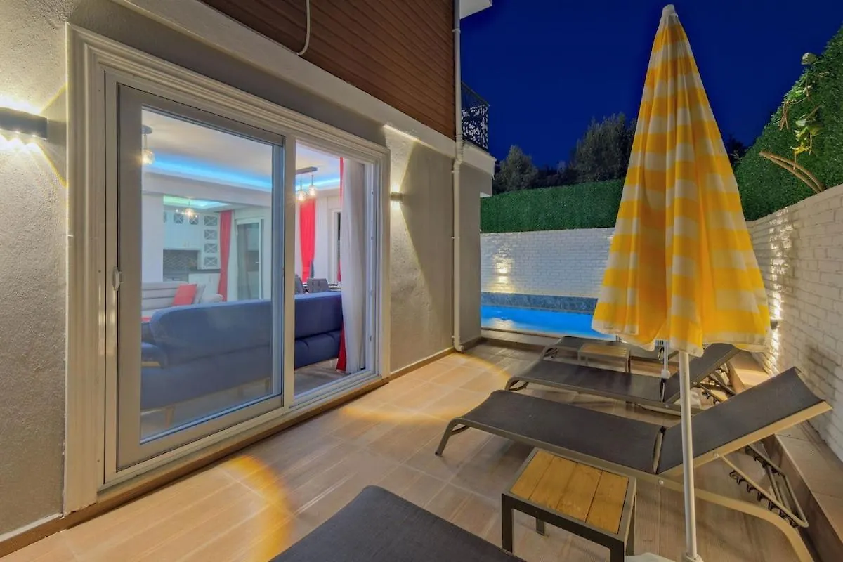 Holiday Villa With Pool - Fethiye