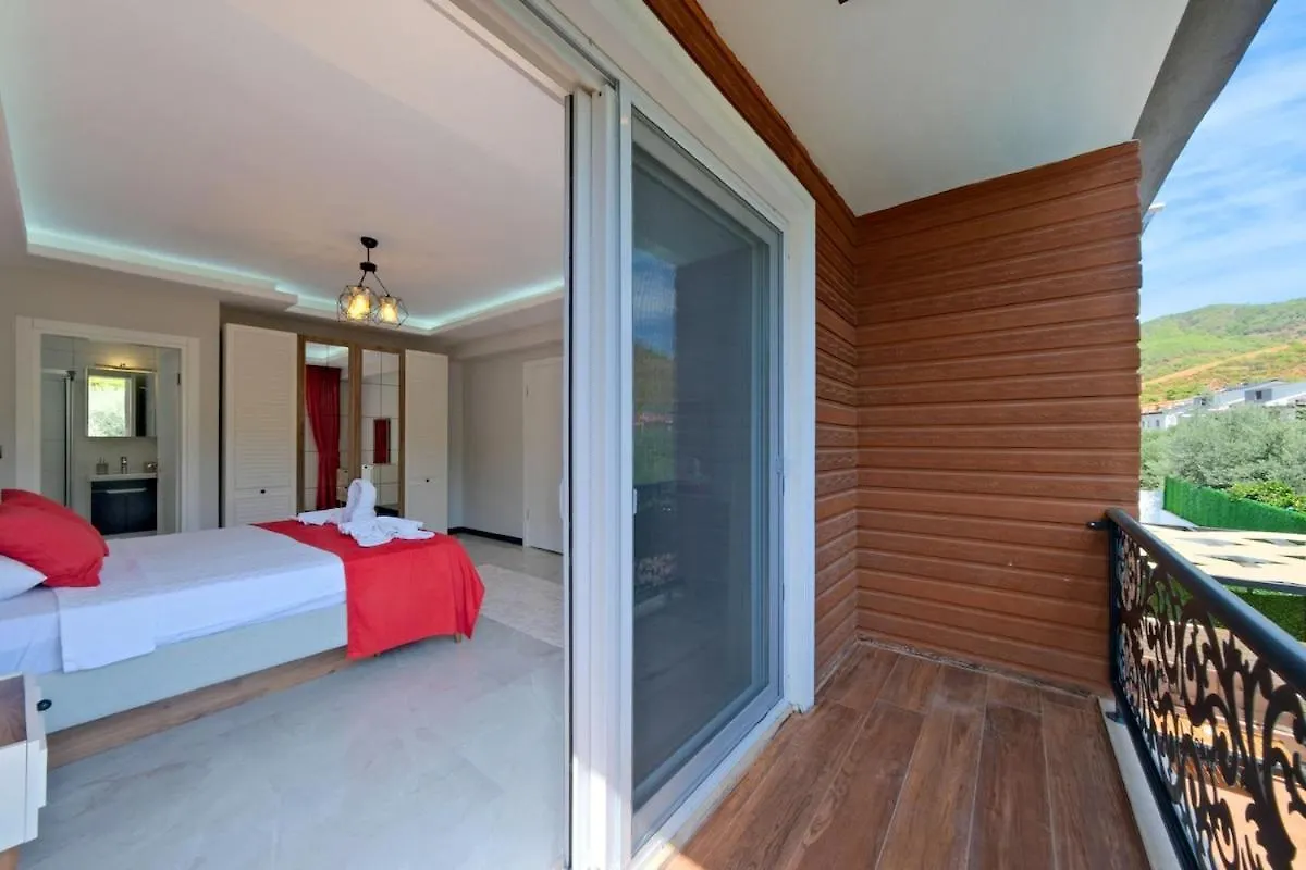 Holiday Villa With Pool - Fethiye
