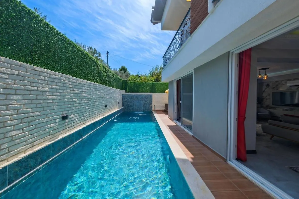 Holiday Villa With Pool - Fethiye
