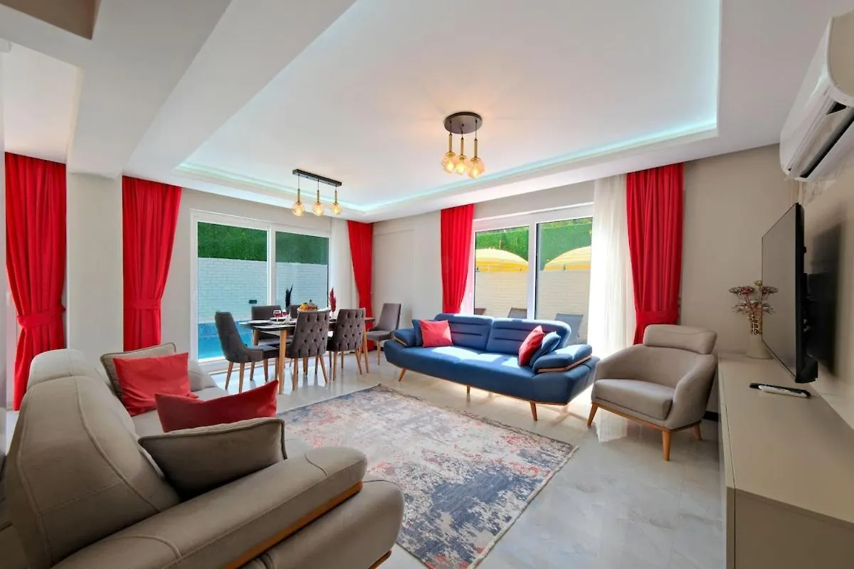 Holiday Villa With Pool - Fethiye